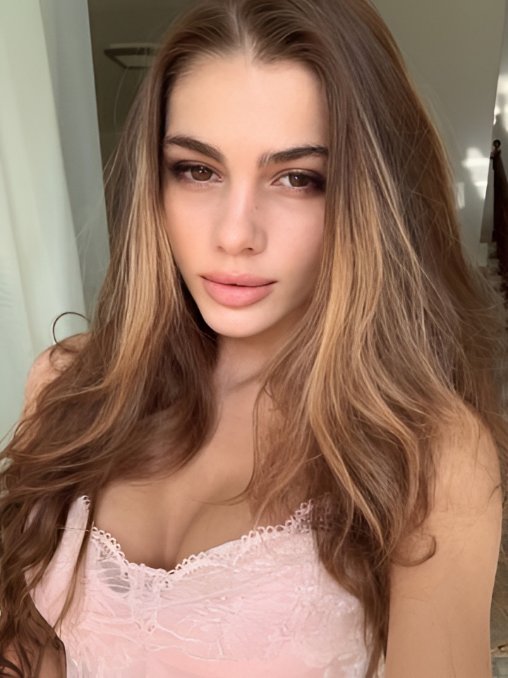 Кристина привлекательная девушка из Злынка цена от 3000 руб