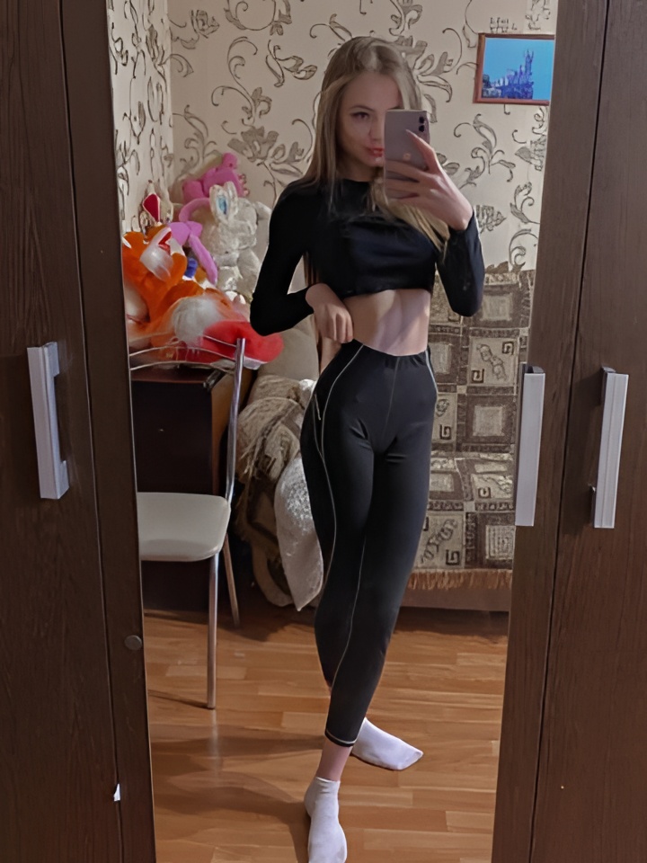 Леночка привлекательная девушка из Злынка цена от 10000 руб