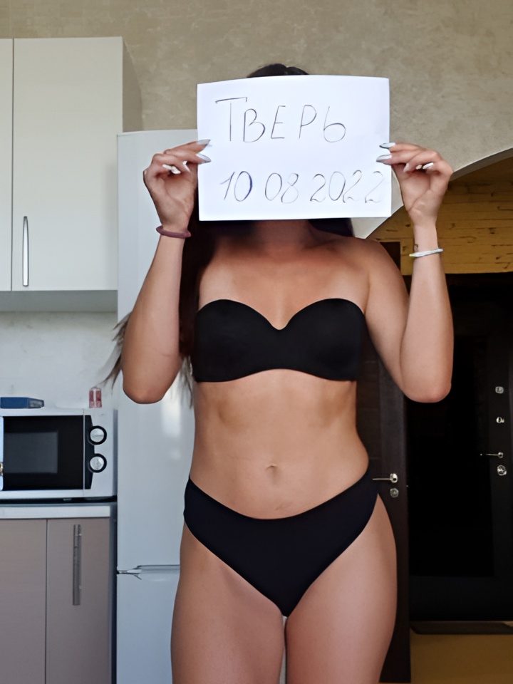 Лорета привлекательная девушка из Злынка цена от 10000 руб